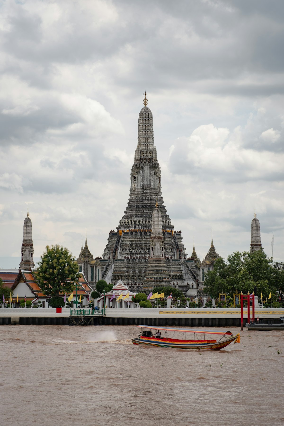 Wat Arun w Bangkoku — zdjęcie miasta